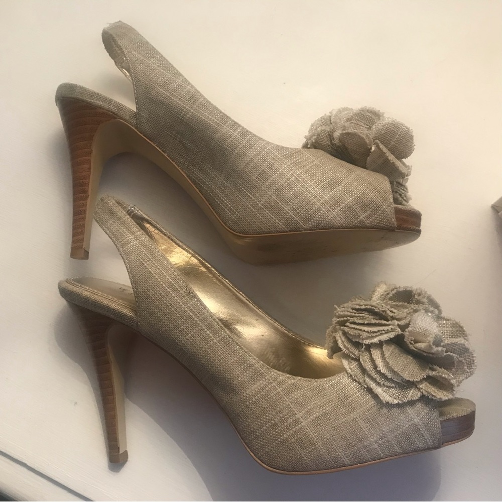 WHBM Textured Fabric Beige/white Sling Back Pump